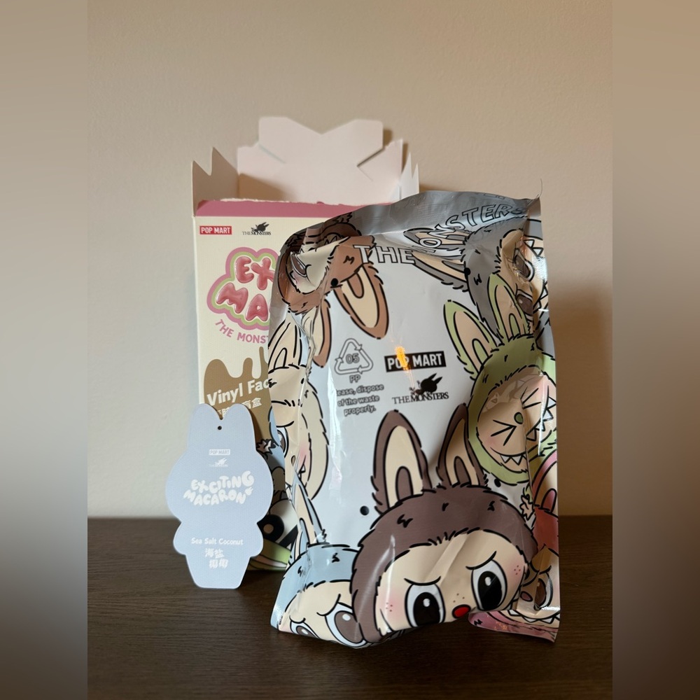 Labubu The Monsters - Exciting Macaron Vinyl Face - Sea Salt Coconut - Picture 11 of 14